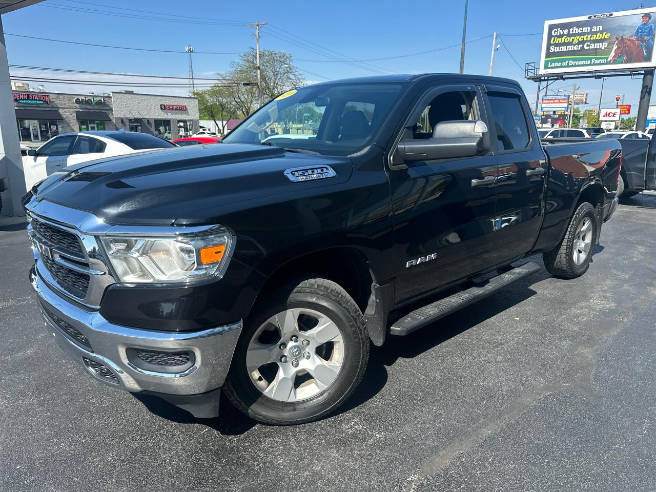 RAM 1500 Tradesman 4x4 Quad Cab 6'4" Box 2020