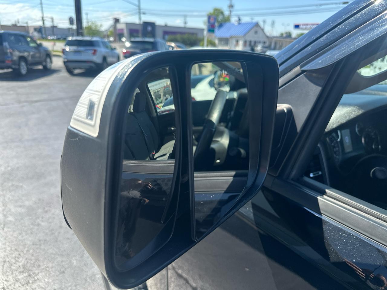 RAM 1500 Tradesman 4x4 Quad Cab 6'4" Box 2020