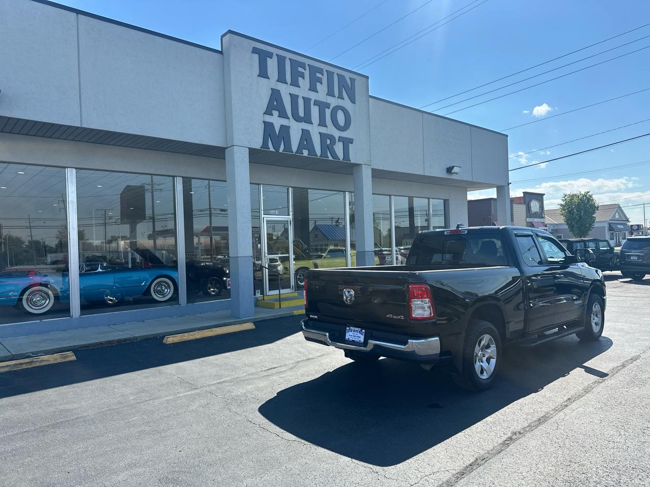 RAM 1500 Tradesman 4x4 Quad Cab 6'4" Box 2020