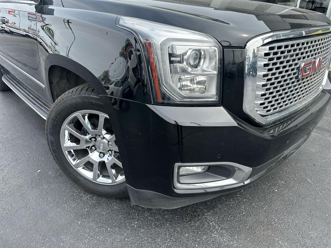 GMC Yukon XL 4WD 4dr Denali 2017