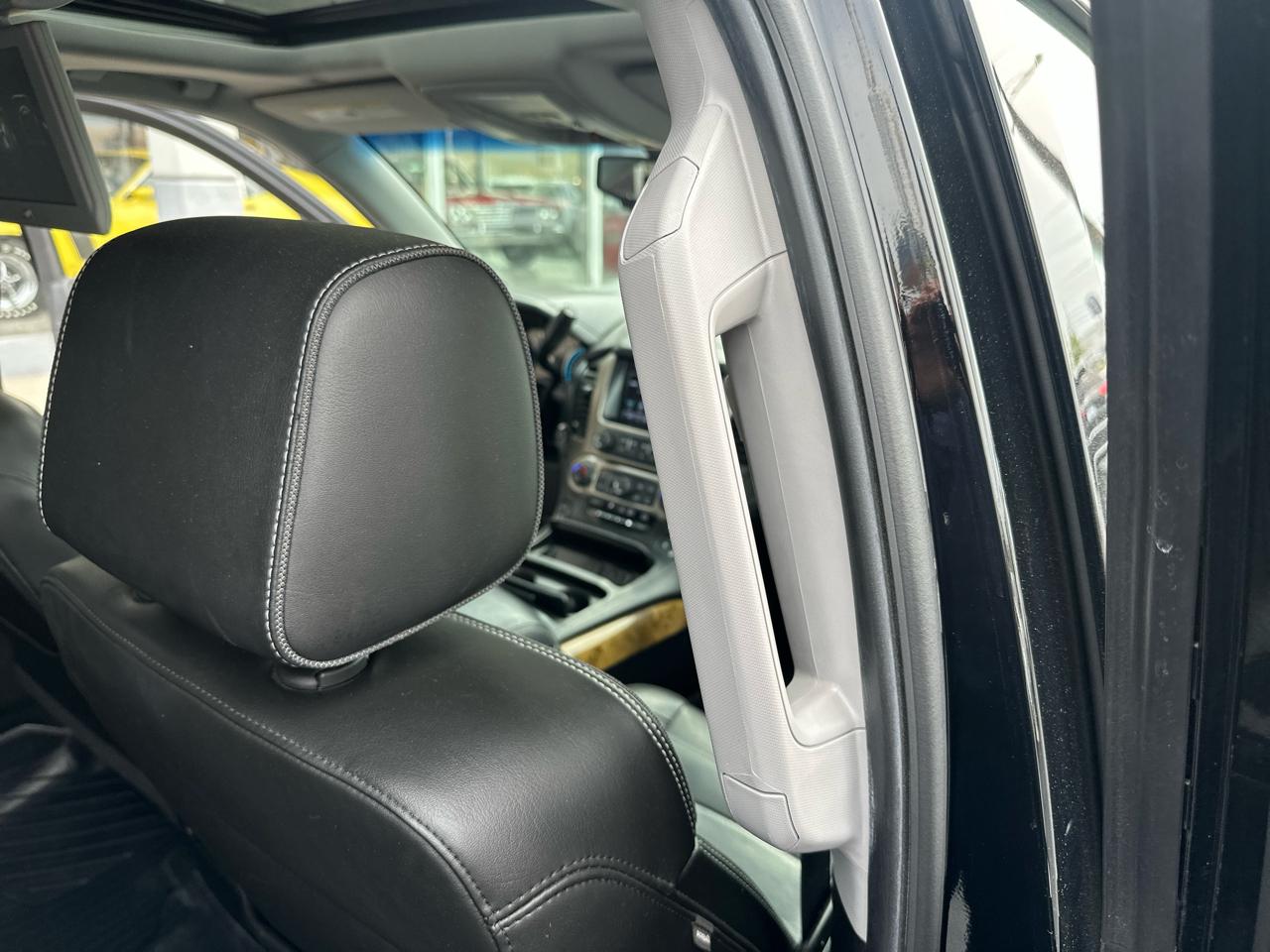 GMC Yukon XL 4WD 4dr Denali 2017