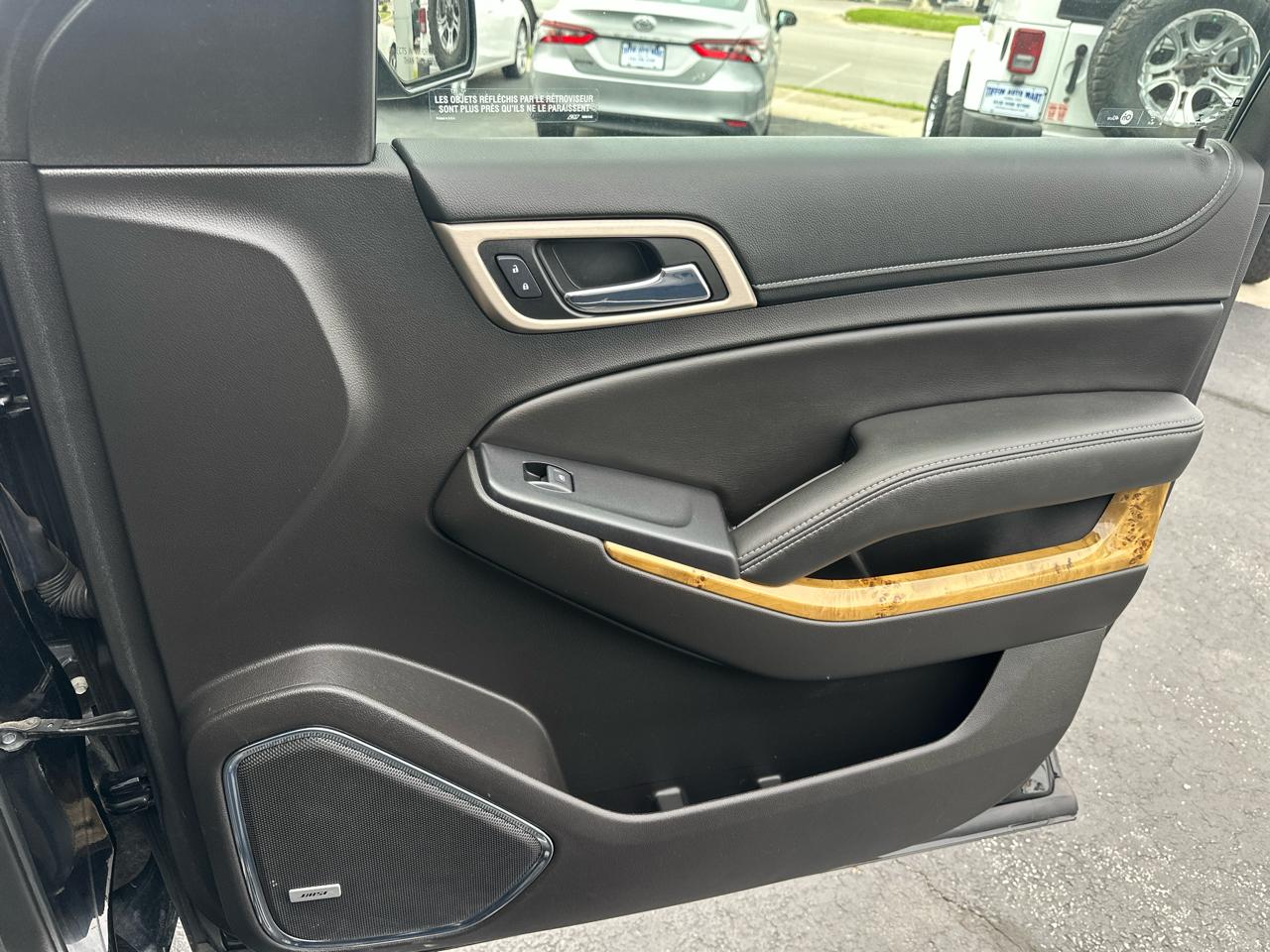 GMC Yukon XL 4WD 4dr Denali 2017