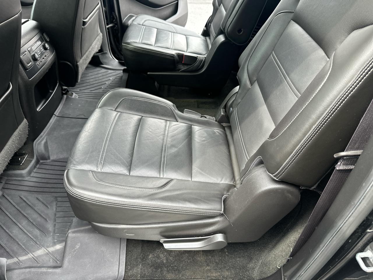 GMC Yukon XL 4WD 4dr Denali 2017