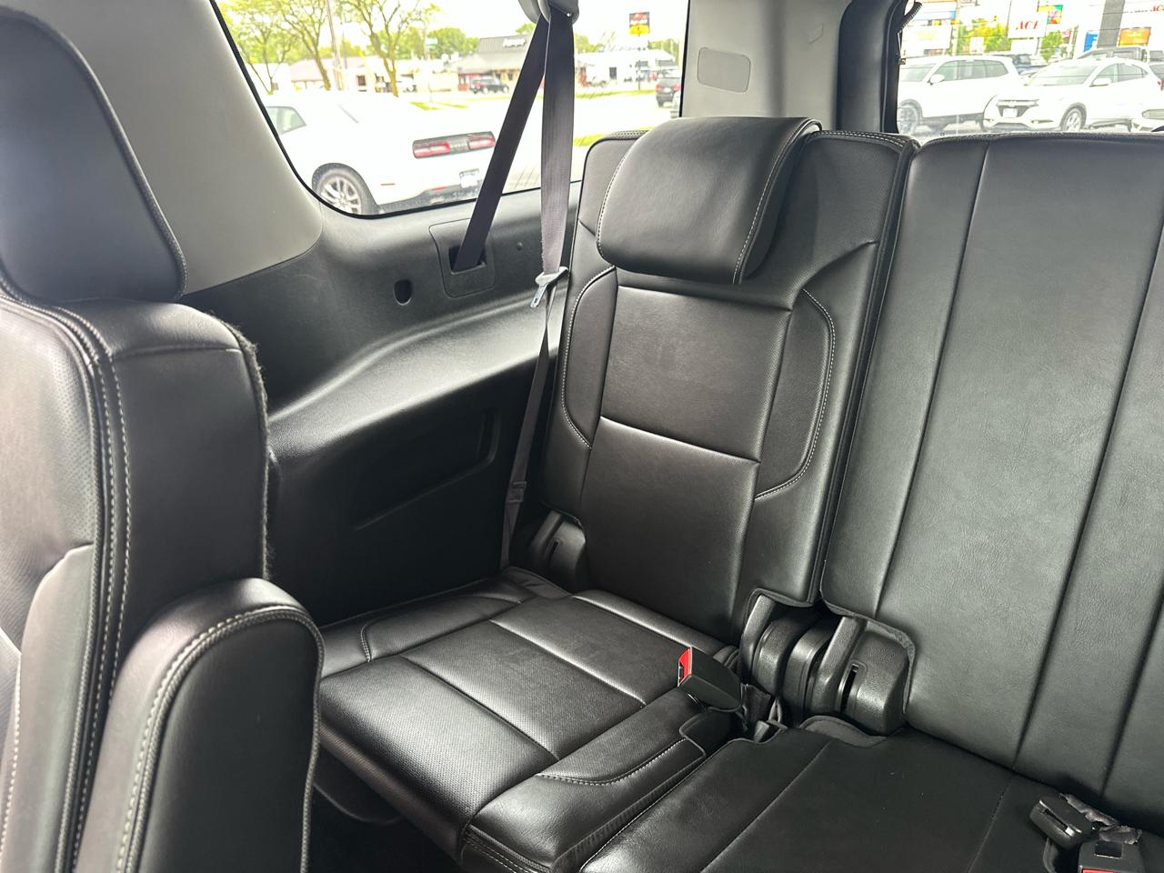 GMC Yukon XL 4WD 4dr Denali 2017