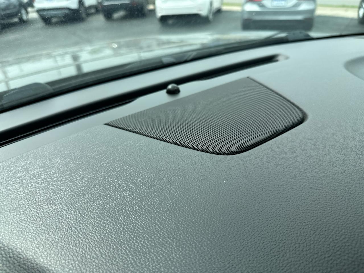 GMC Yukon XL 4WD 4dr Denali 2017