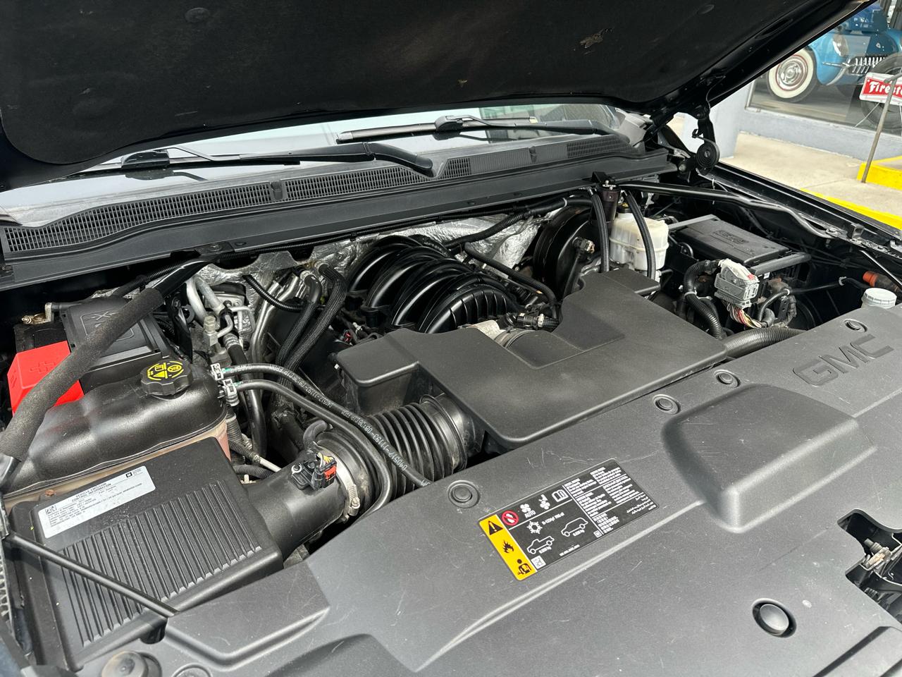 GMC Yukon XL 4WD 4dr Denali 2017