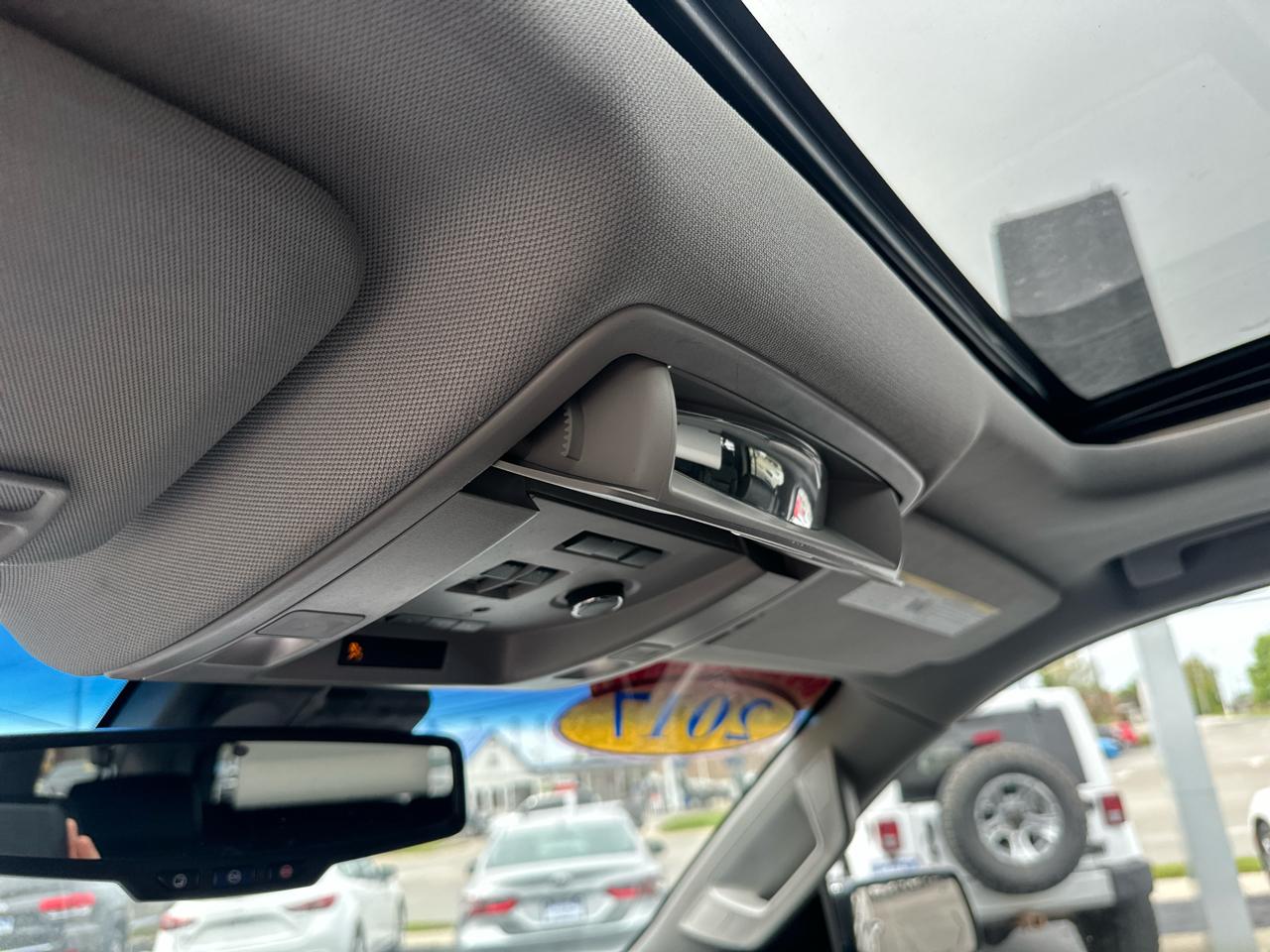 GMC Yukon XL 4WD 4dr Denali 2017
