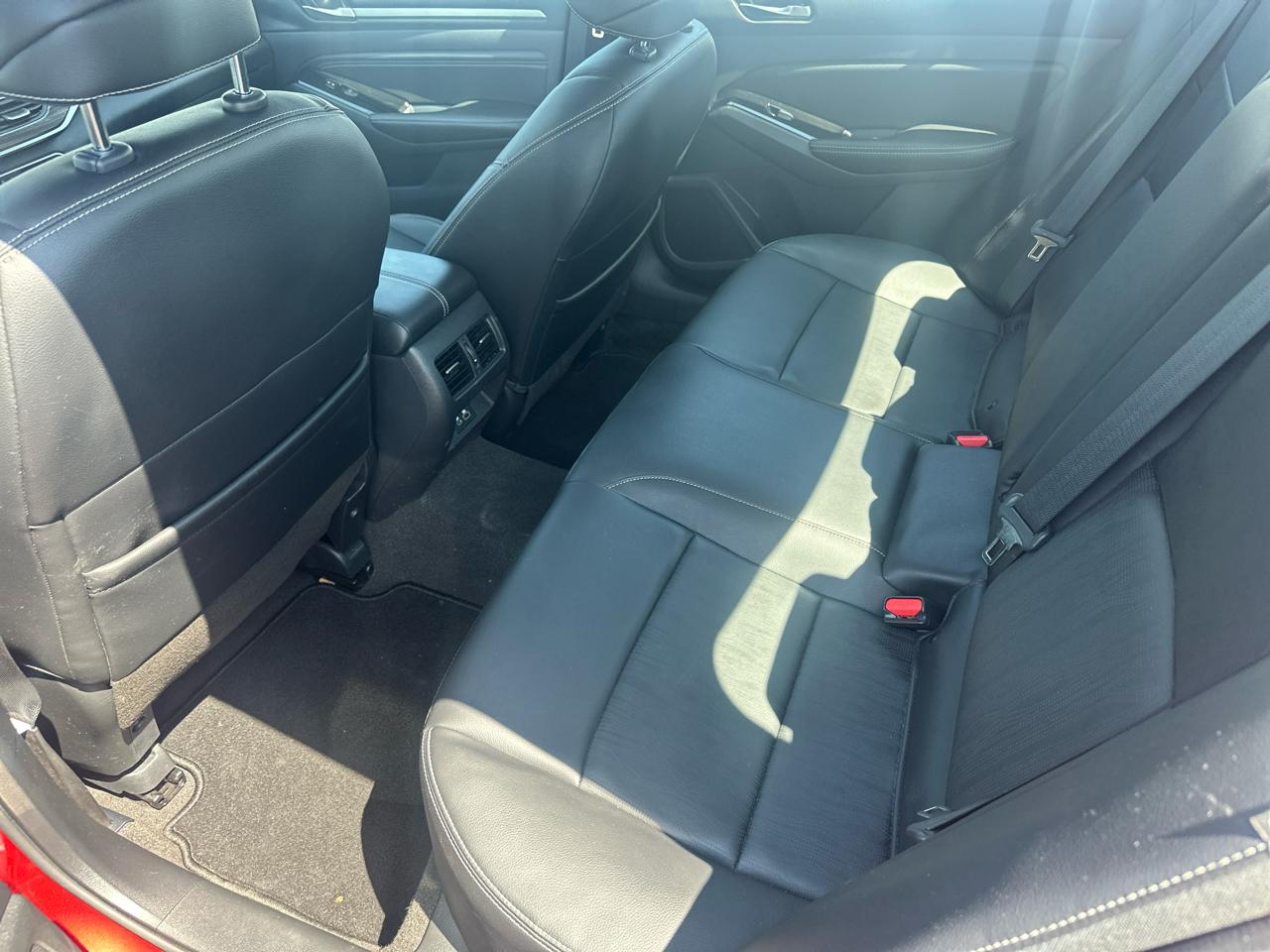 Nissan Altima 2.5 Platinum AWD Sedan 2022