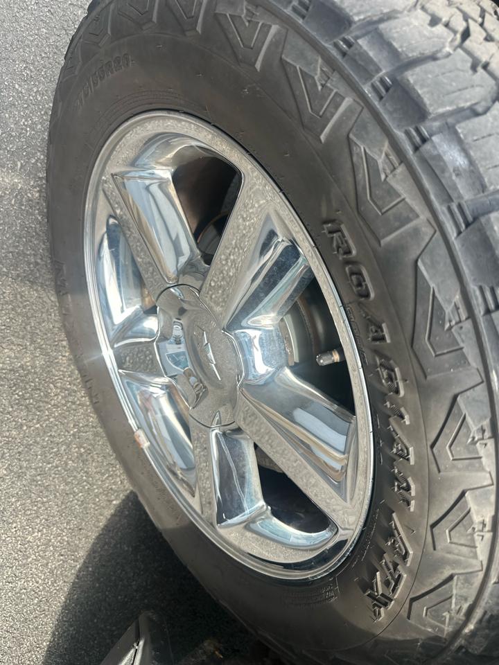 Chevrolet Tahoe 4WD 4dr 1500 LTZ 2013