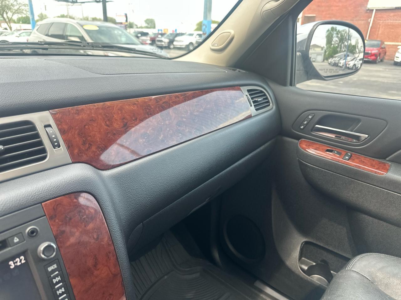 Chevrolet Tahoe 4WD 4dr 1500 LTZ 2013