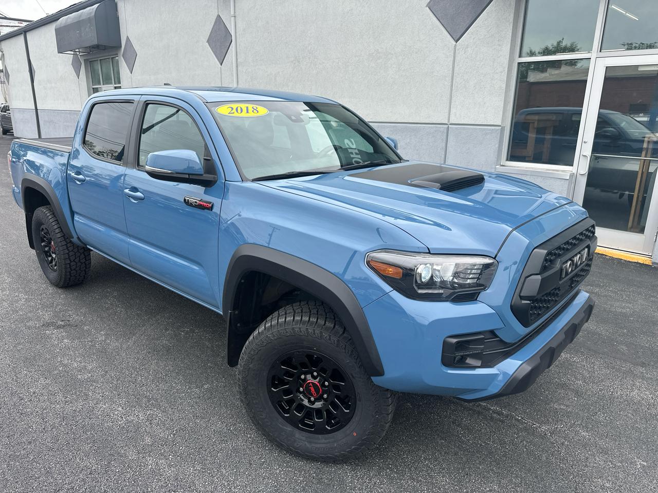 Toyota Tacoma  2018