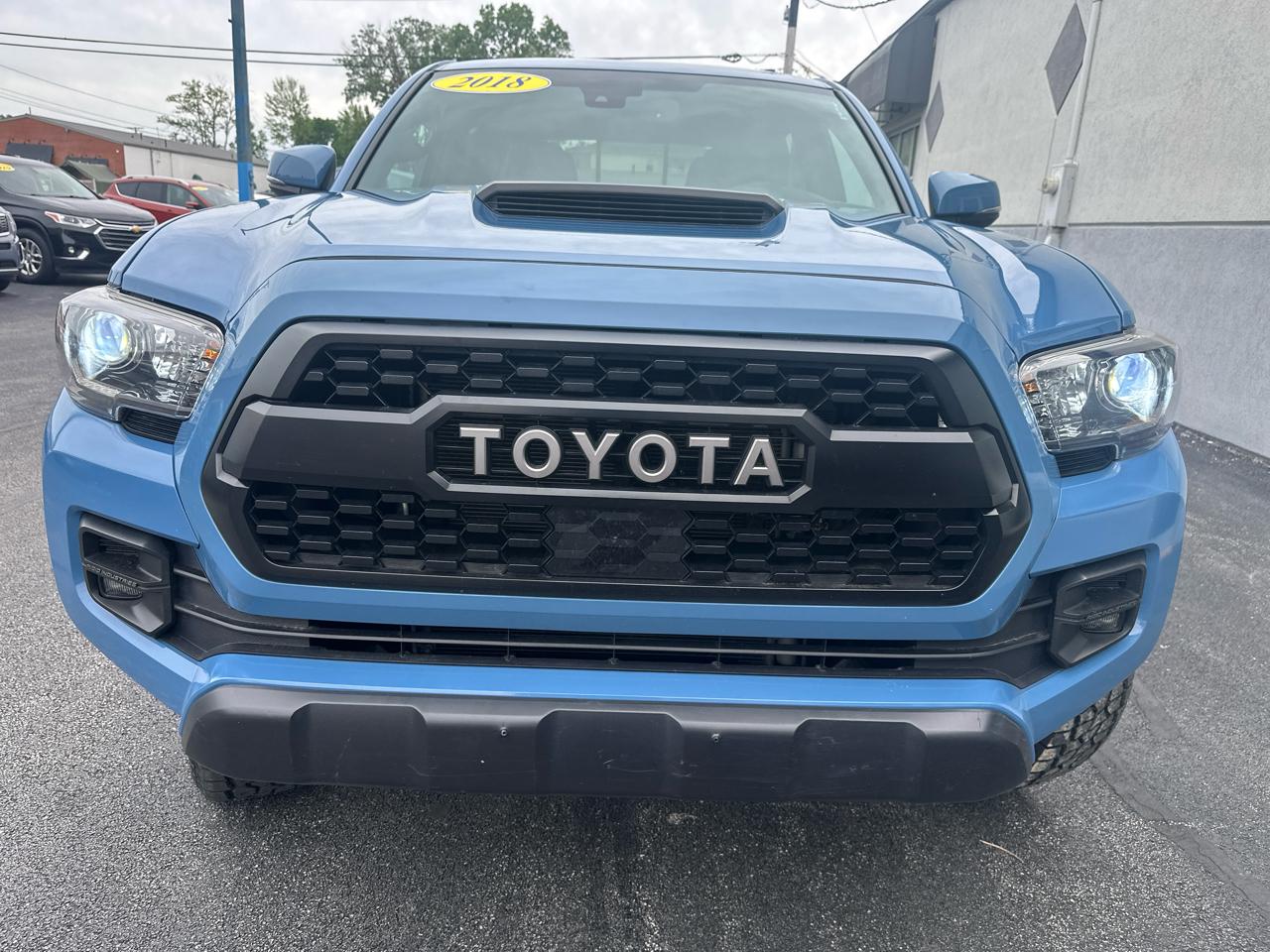 Toyota Tacoma  2018