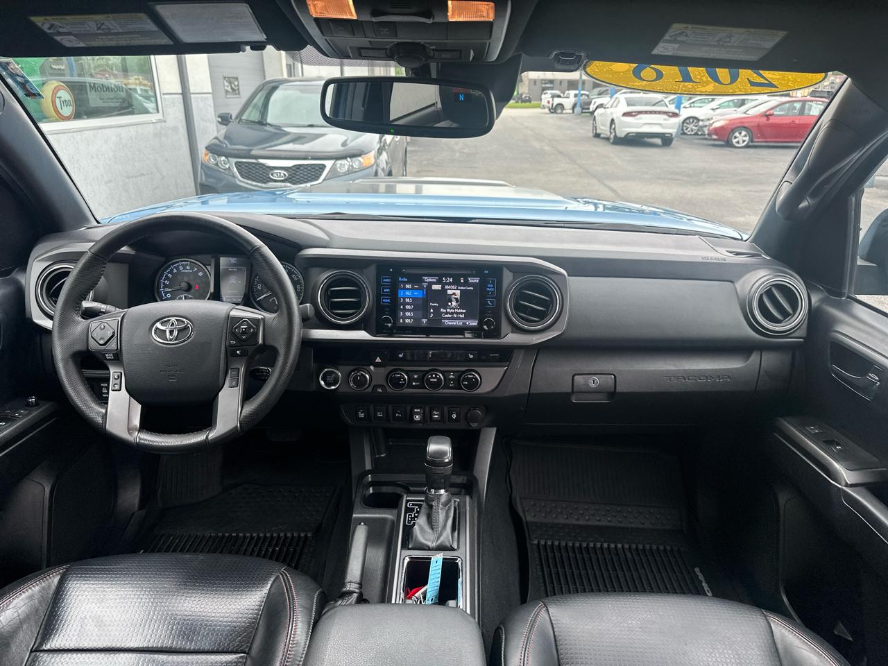 Toyota Tacoma  2018