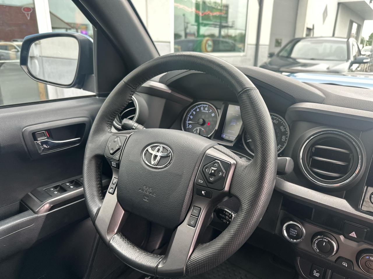 Toyota Tacoma  2018