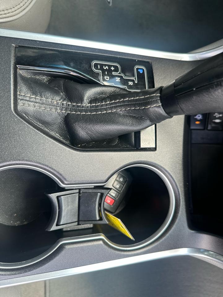 Toyota Camry 4dr Sdn V6 Auto XSE (Natl) 2015