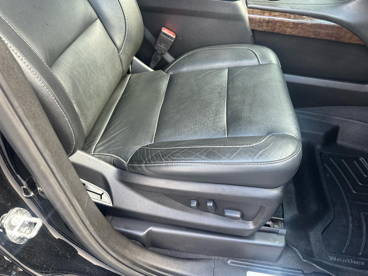 Chevrolet Tahoe 4WD 4dr LT 2019