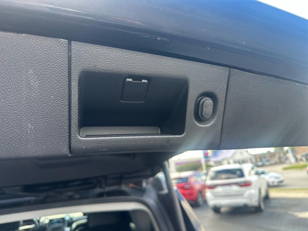 Chevrolet Tahoe 4WD 4dr LT 2019