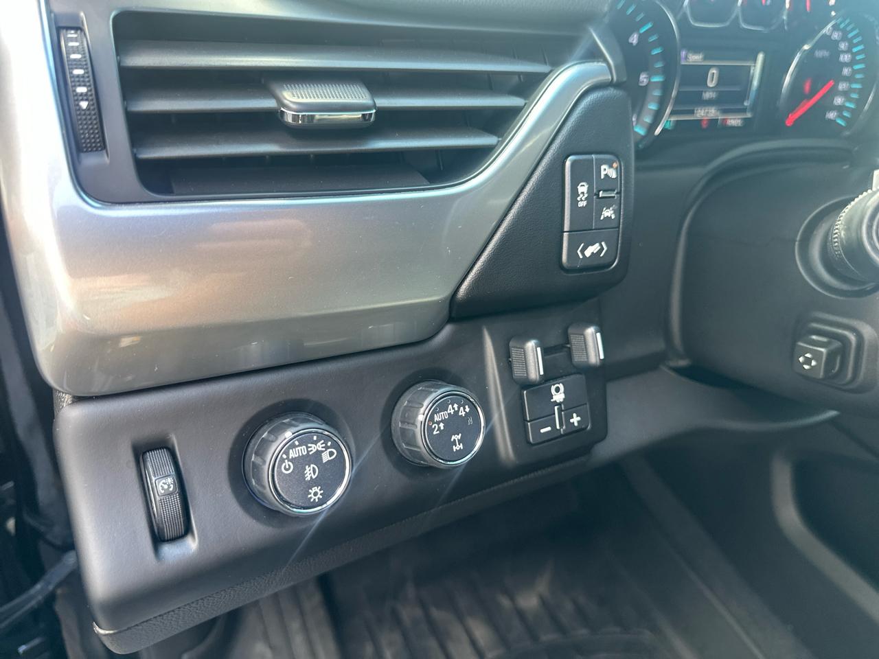 Chevrolet Tahoe 4WD 4dr LT 2019