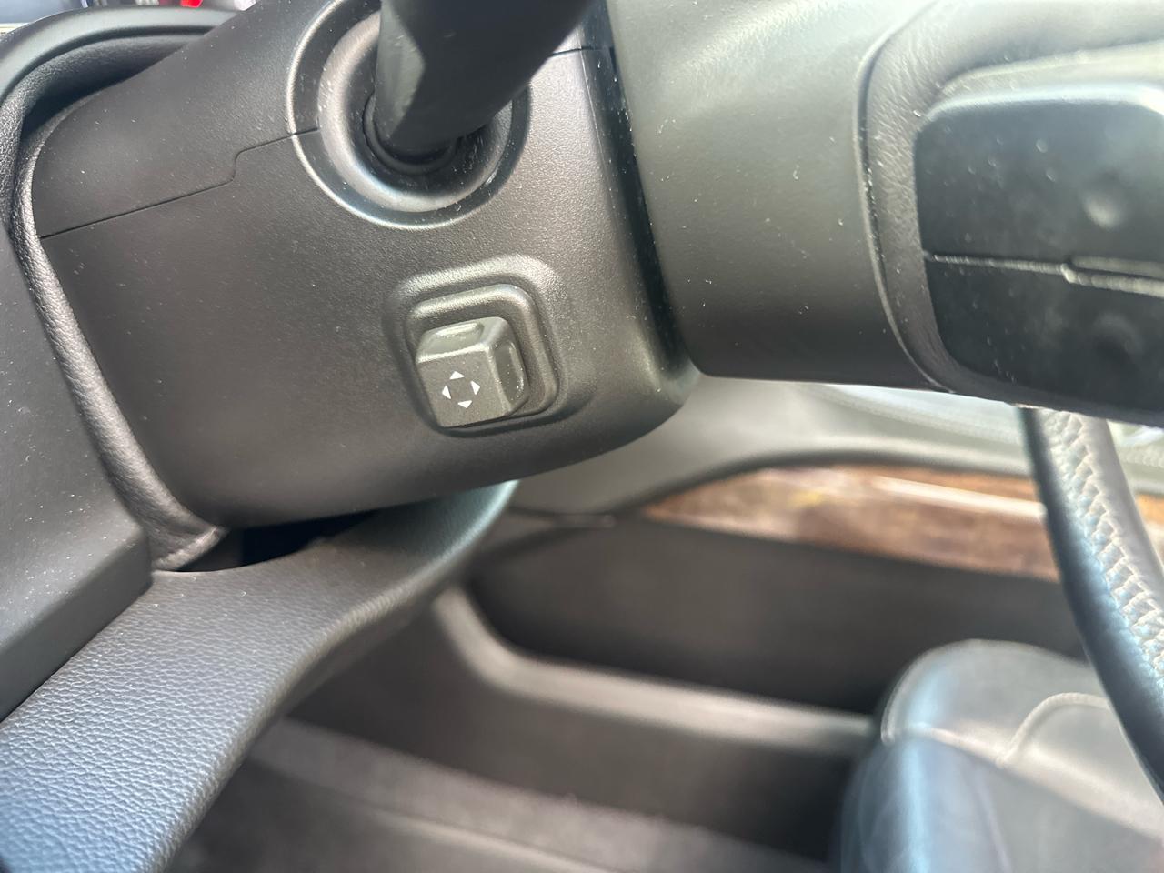Chevrolet Tahoe 4WD 4dr LT 2019