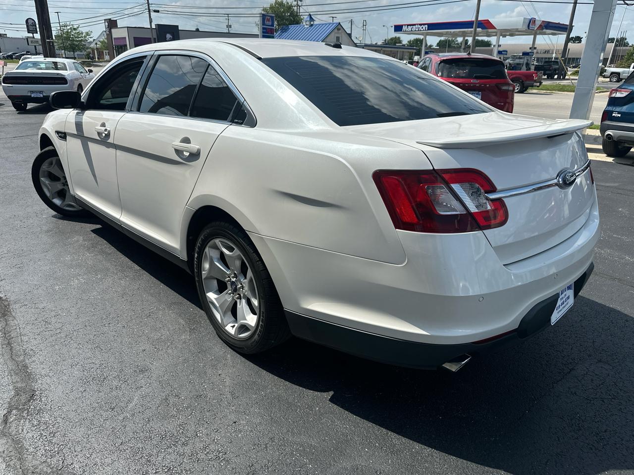 Ford Taurus 4dr Sdn SHO AWD 2010