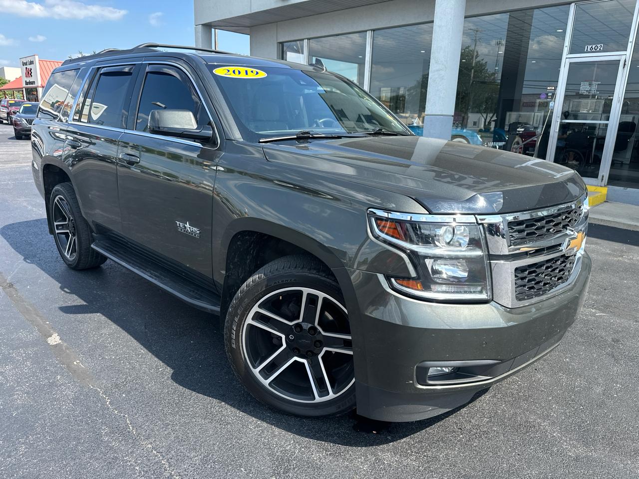 Chevrolet Tahoe 4WD 4dr LT 2019
