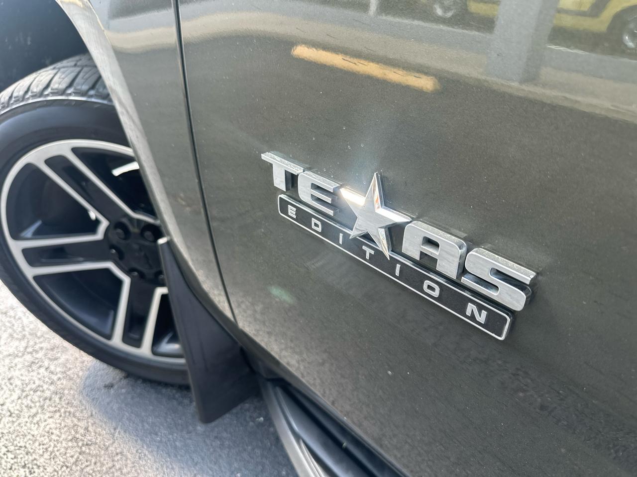 Chevrolet Tahoe 4WD 4dr LT 2019