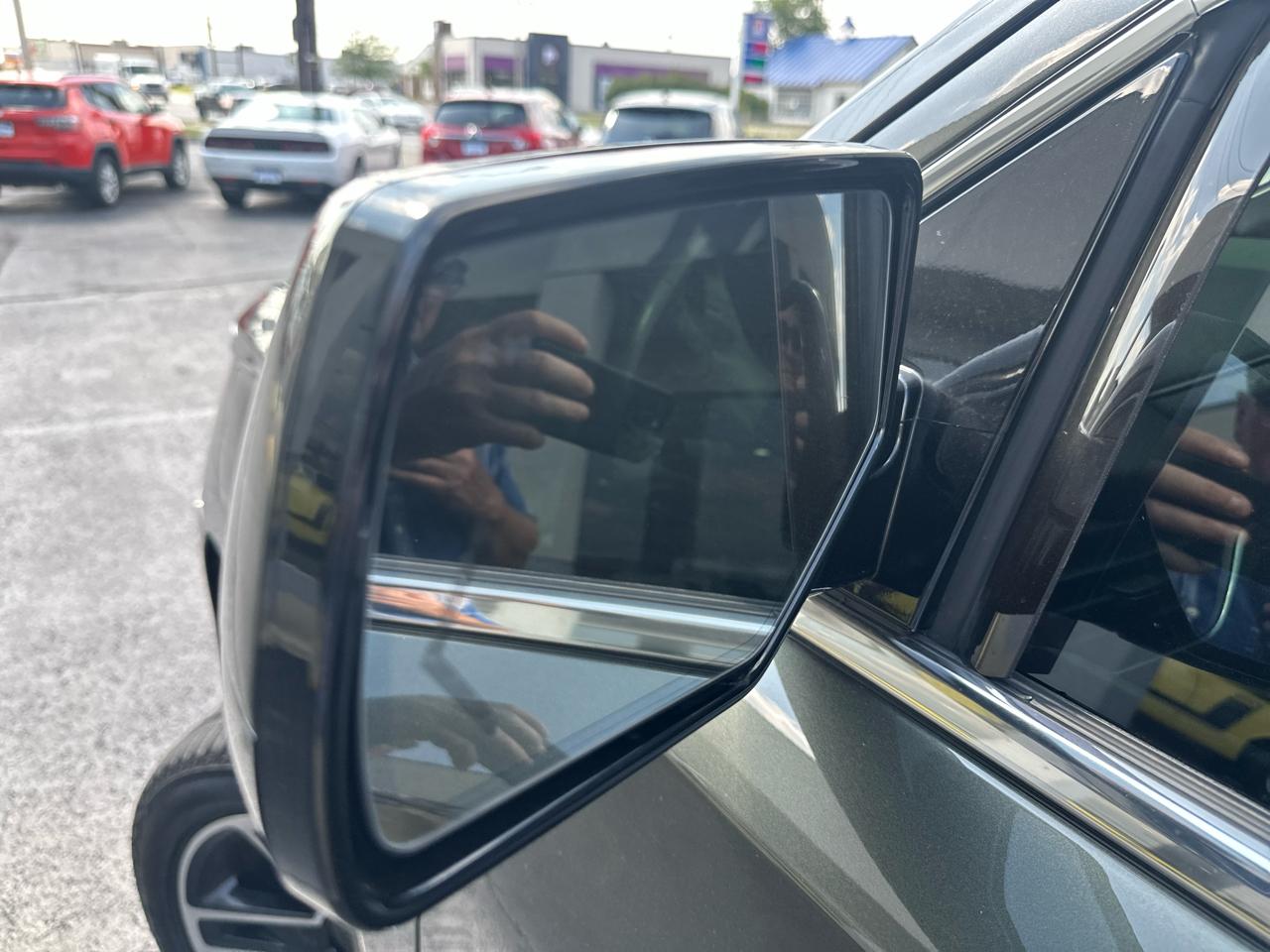 Chevrolet Tahoe 4WD 4dr LT 2019