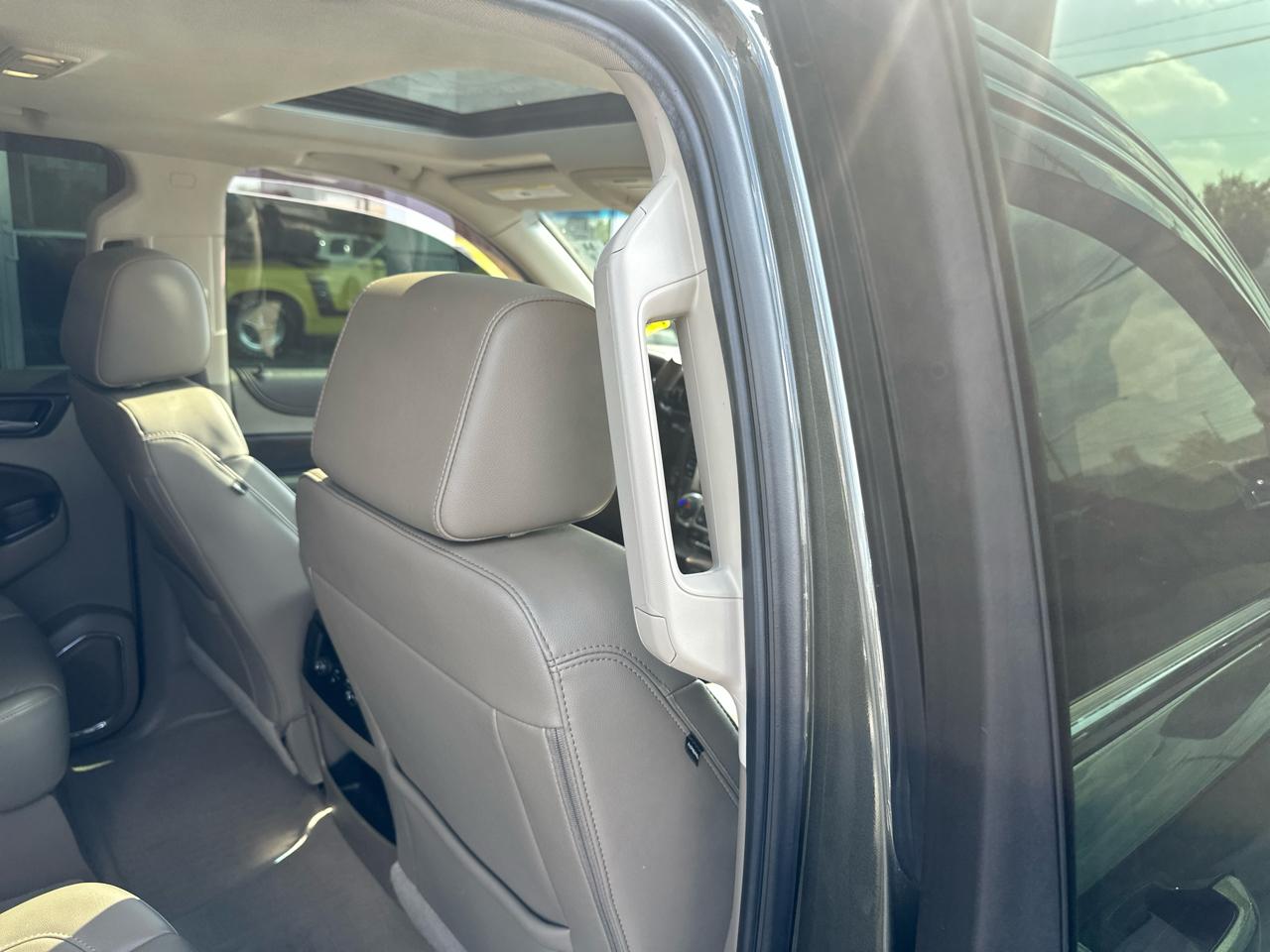 Chevrolet Tahoe 4WD 4dr LT 2019