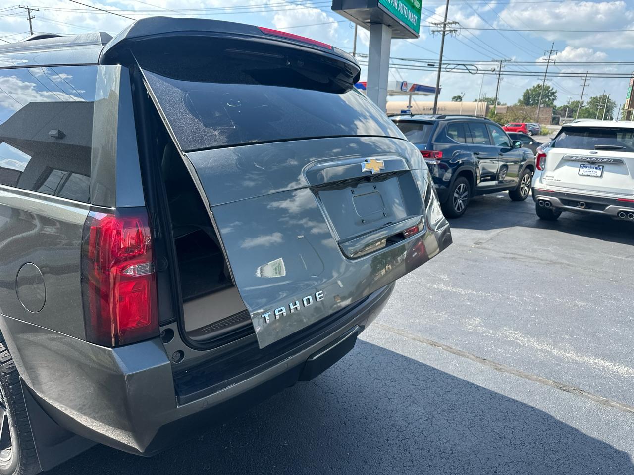 Chevrolet Tahoe 4WD 4dr LT 2019