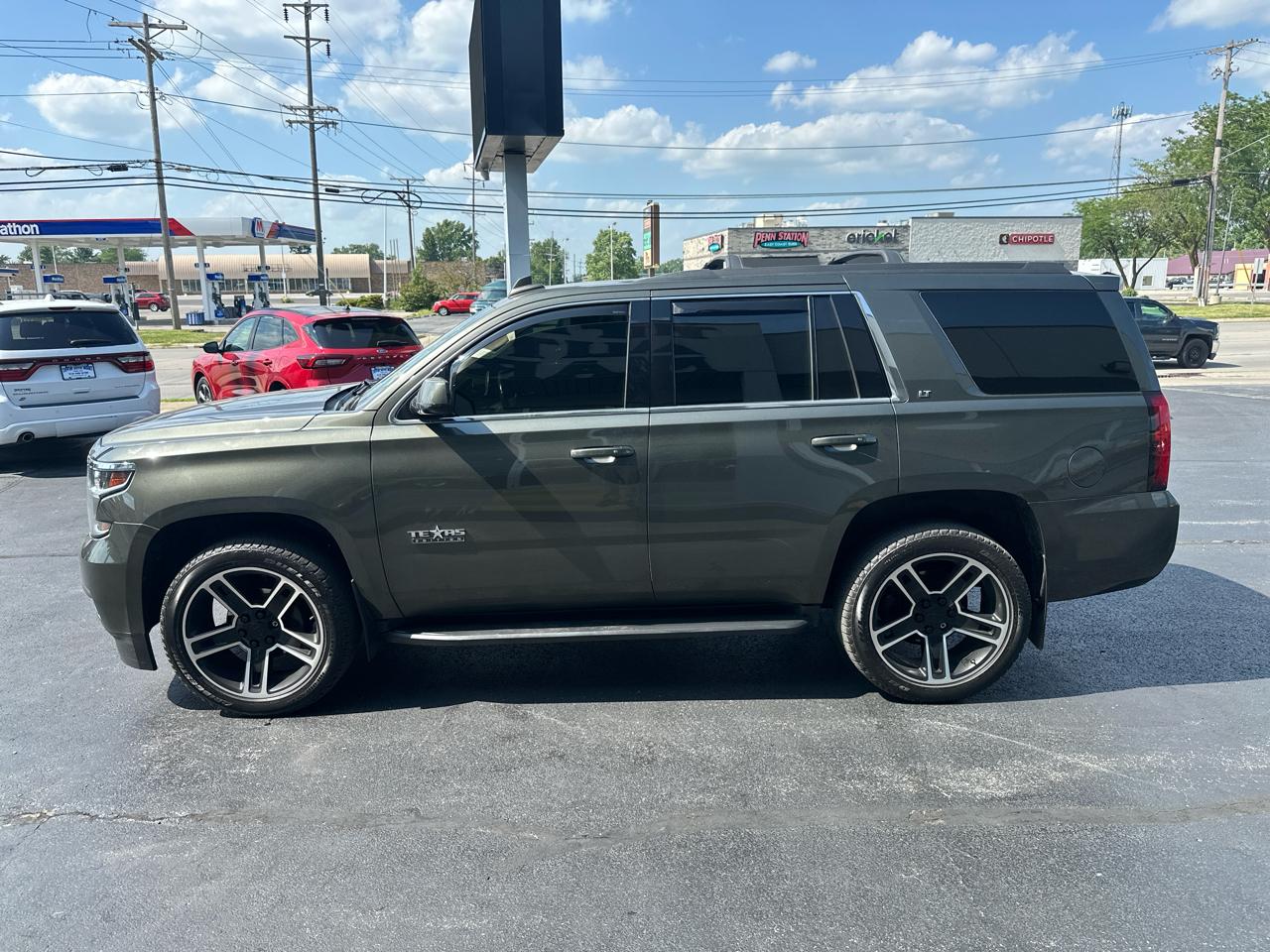 Chevrolet Tahoe 4WD 4dr LT 2019