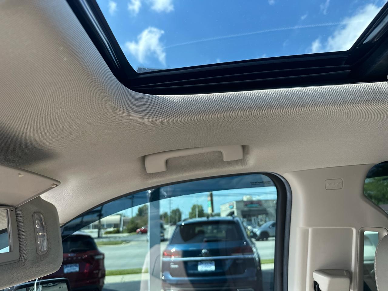 Chevrolet Tahoe 4WD 4dr LT 2019