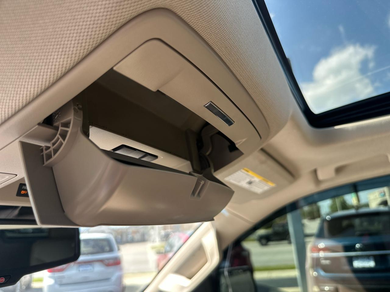 Chevrolet Tahoe 4WD 4dr LT 2019