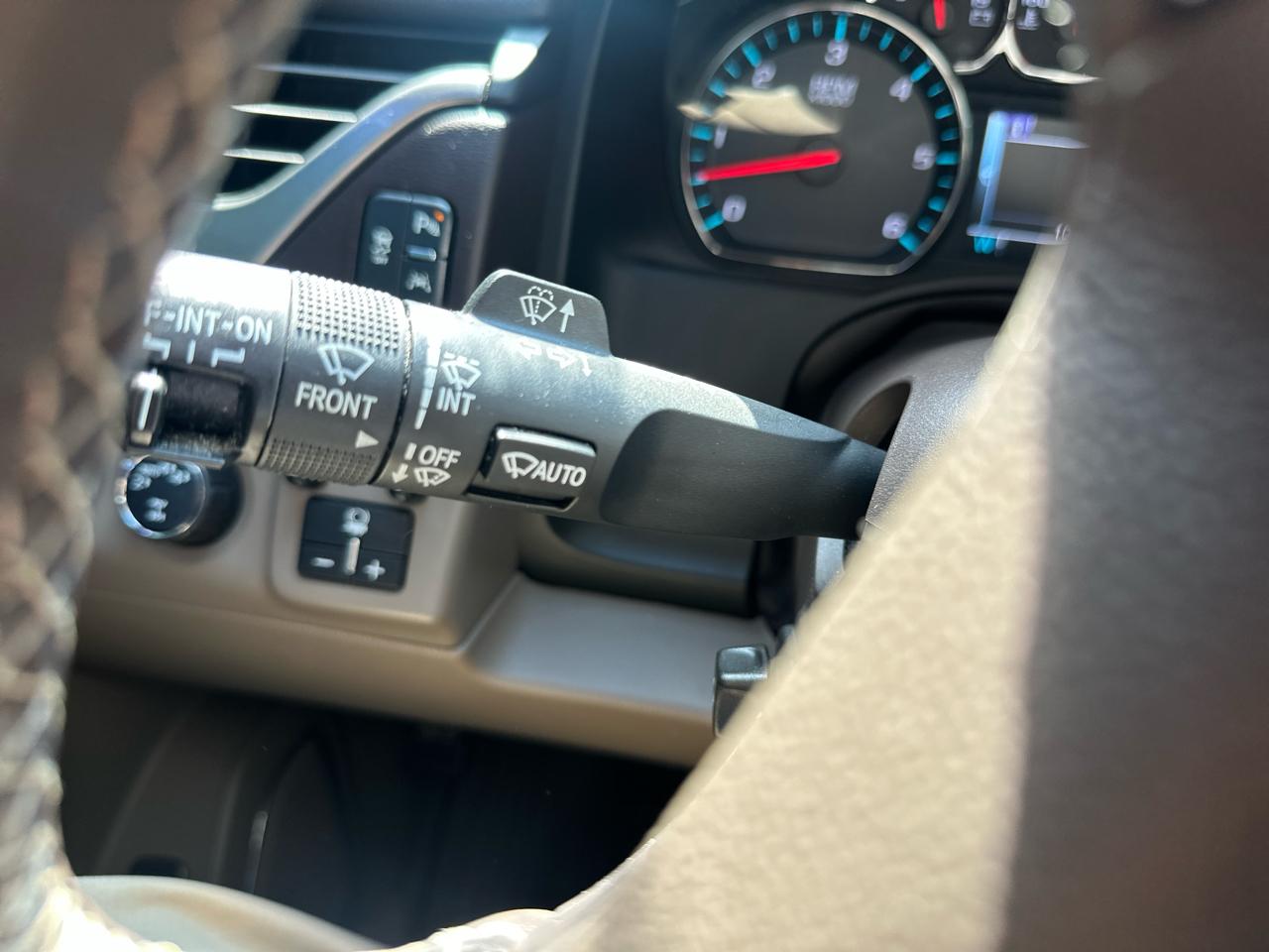 Chevrolet Tahoe 4WD 4dr LT 2019