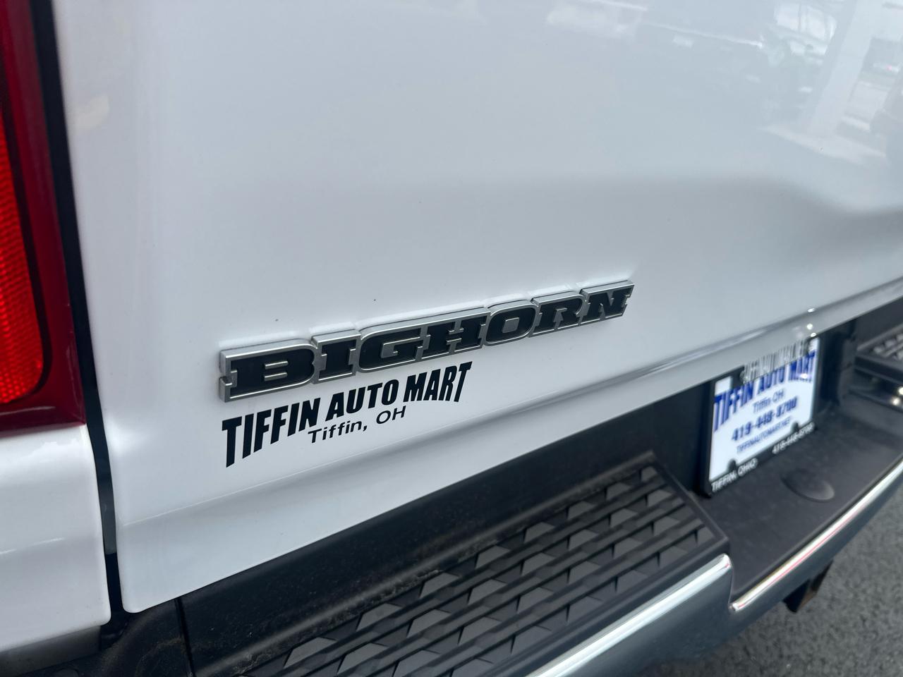 RAM 1500 Big Horn 4x4 Crew Cab 5'7" Box 2020