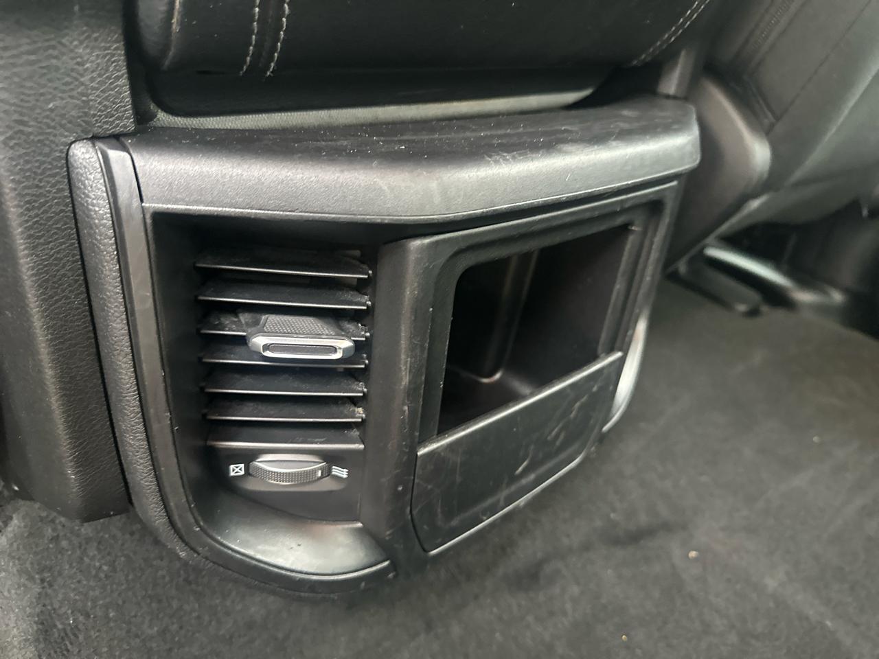 RAM 1500 Big Horn 4x4 Crew Cab 5'7" Box 2020