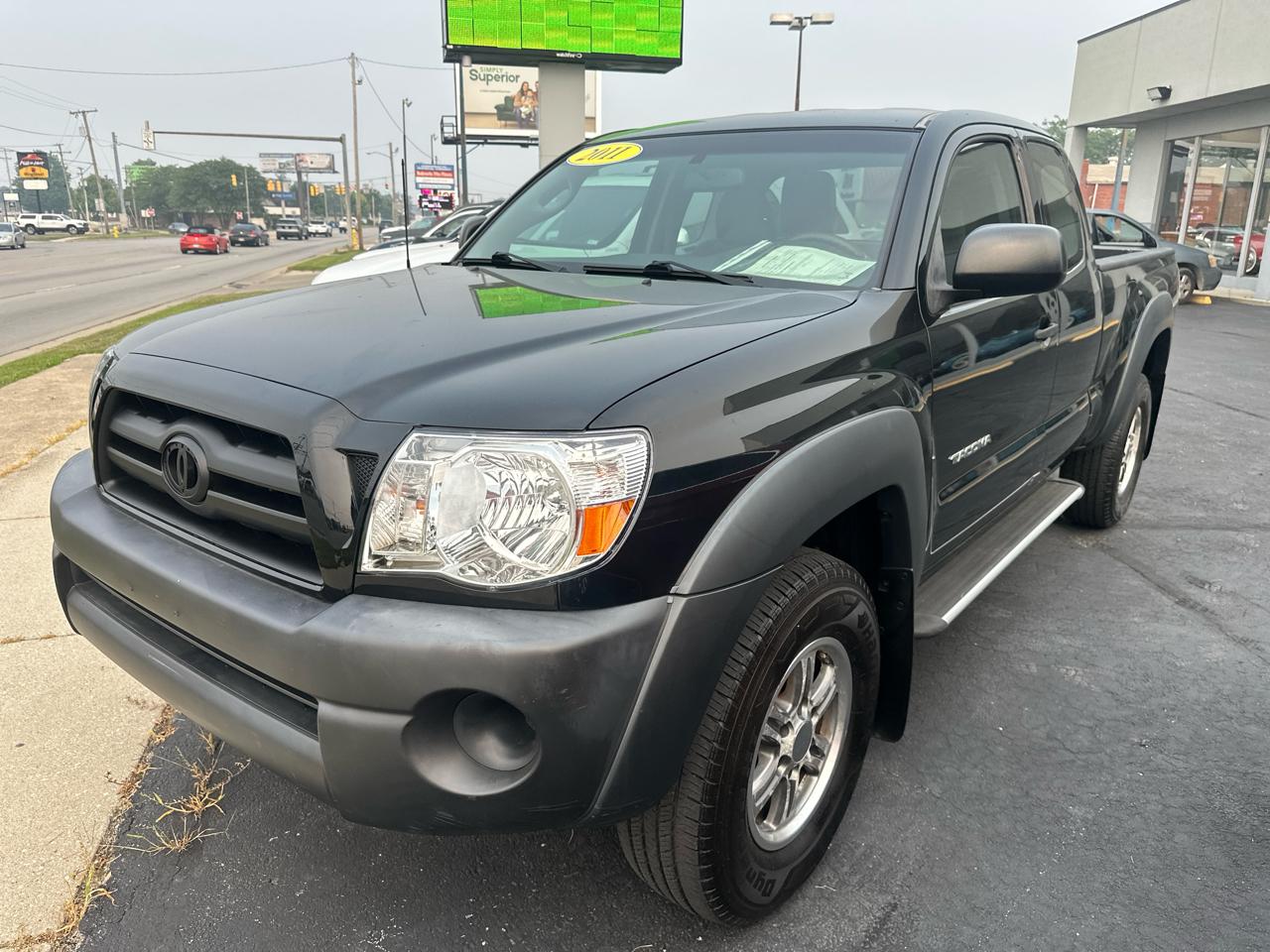 2011 Toyota Tacoma 2WD Access V6 AT PreRunner (Natl)