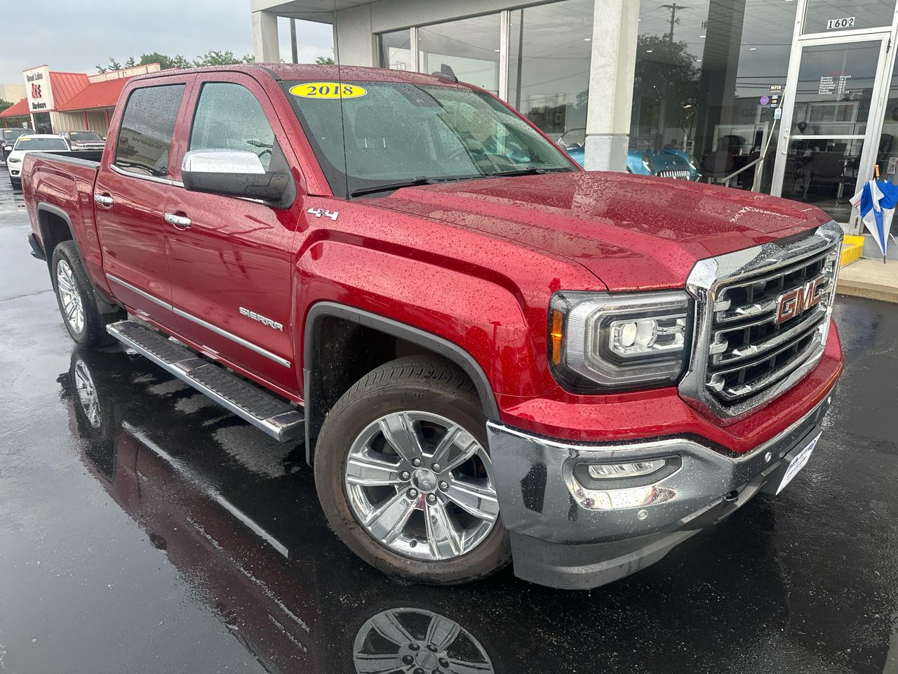 GMC Sierra 1500 4WD Crew Cab 143.5" SLT 2018