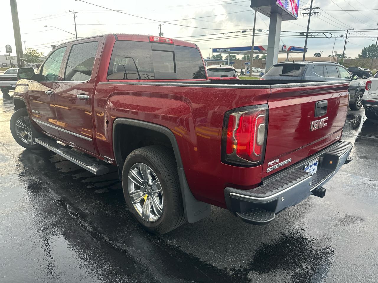 GMC Sierra 1500 4WD Crew Cab 143.5" SLT 2018