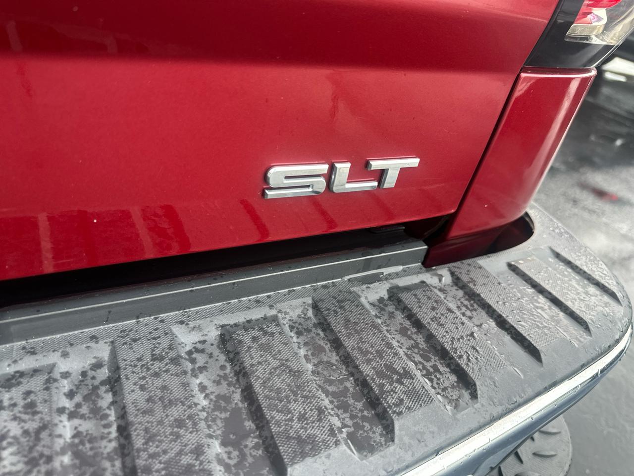 GMC Sierra 1500 4WD Crew Cab 143.5" SLT 2018
