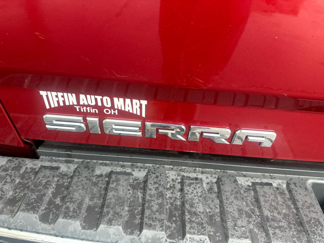GMC Sierra 1500 4WD Crew Cab 143.5" SLT 2018