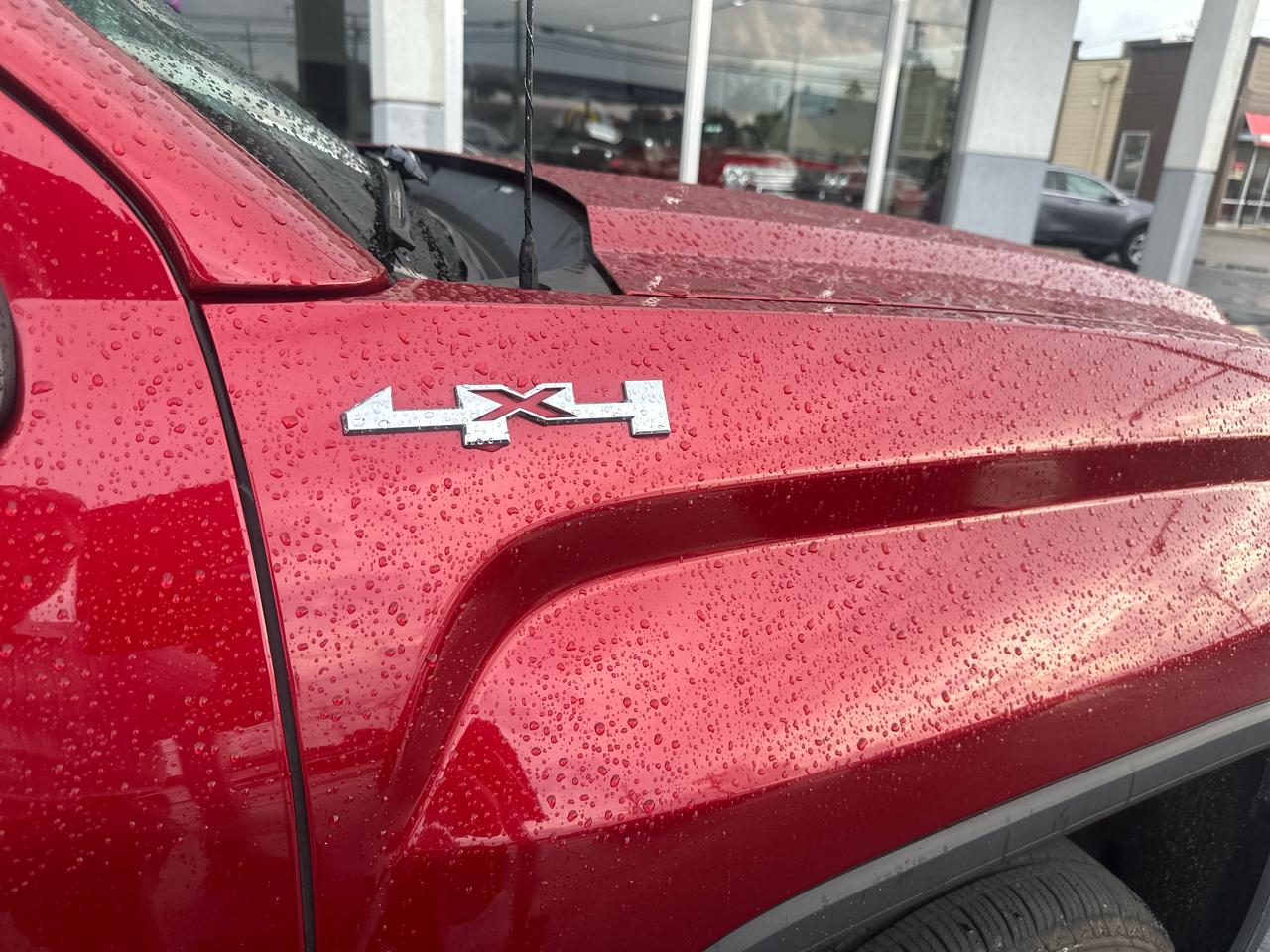 GMC Sierra 1500 4WD Crew Cab 143.5" SLT 2018
