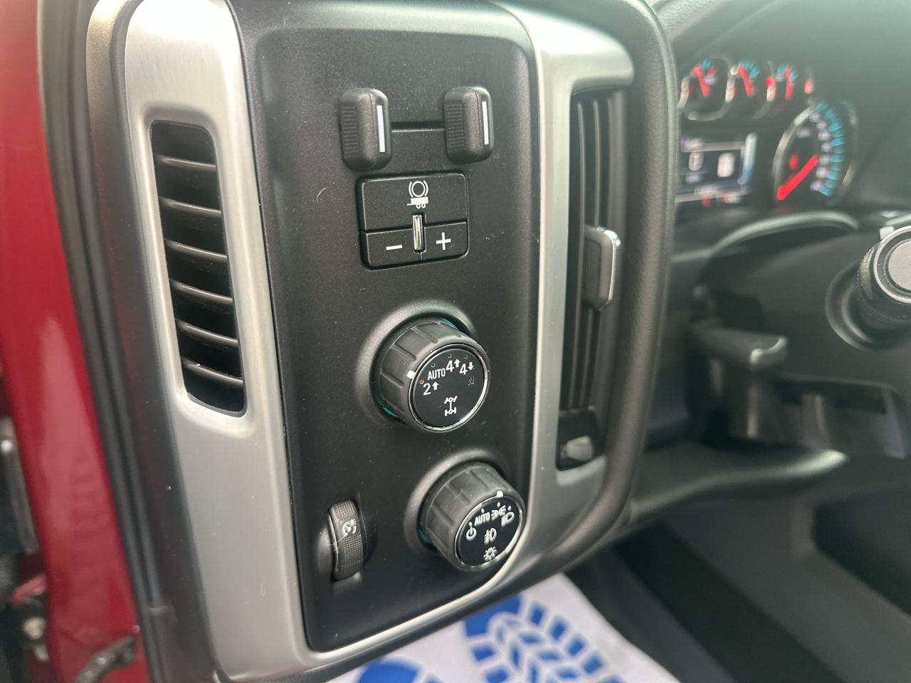 GMC Sierra 1500 4WD Crew Cab 143.5" SLT 2018