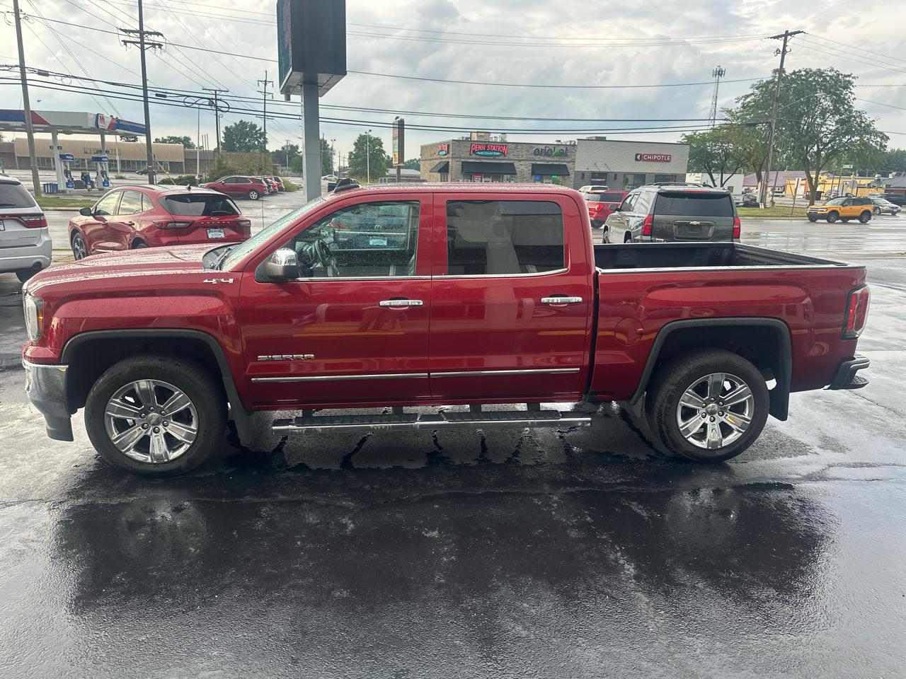 GMC Sierra 1500 4WD Crew Cab 143.5" SLT 2018