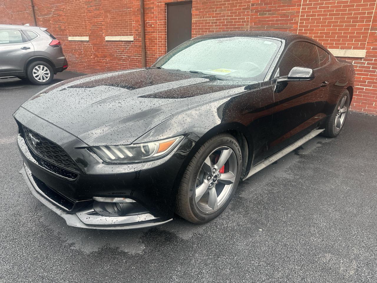 Ford Mustang 2dr Fastback V6 2016