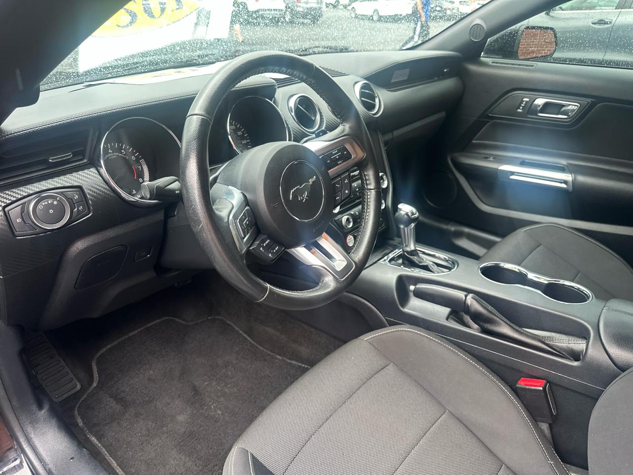 Ford Mustang 2dr Fastback V6 2016