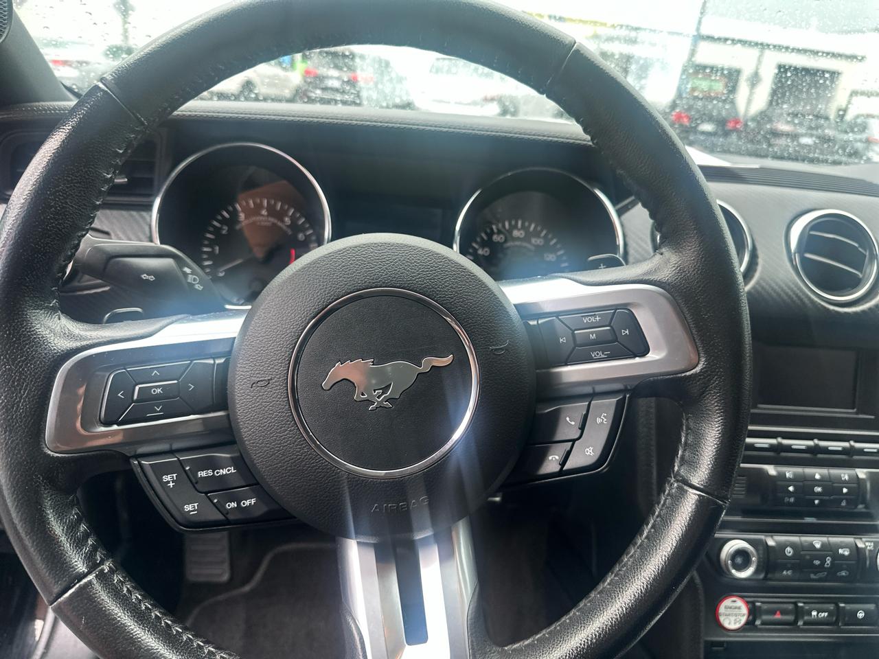 Ford Mustang 2dr Fastback V6 2016