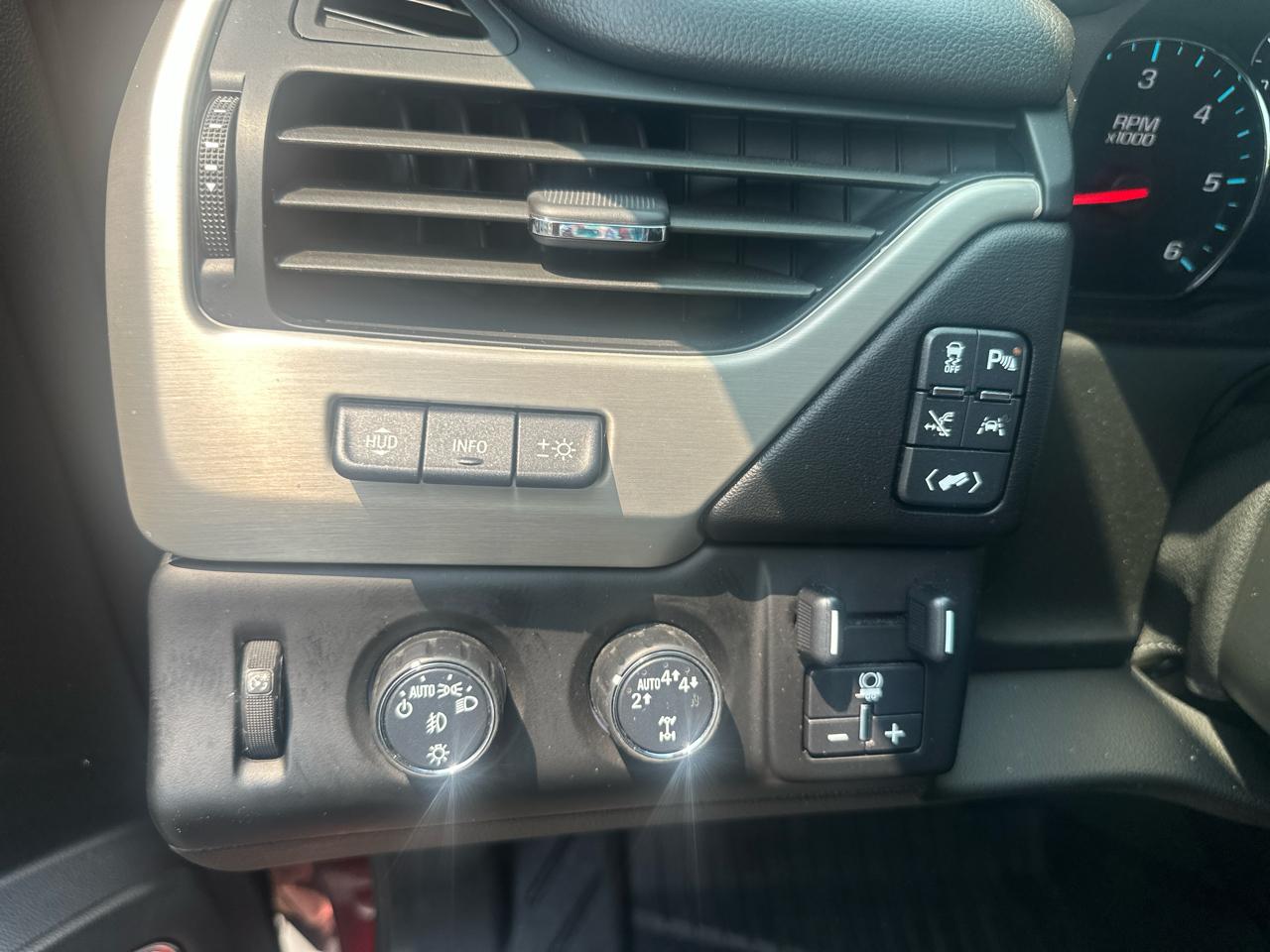GMC Yukon 4WD 4dr Denali 2019