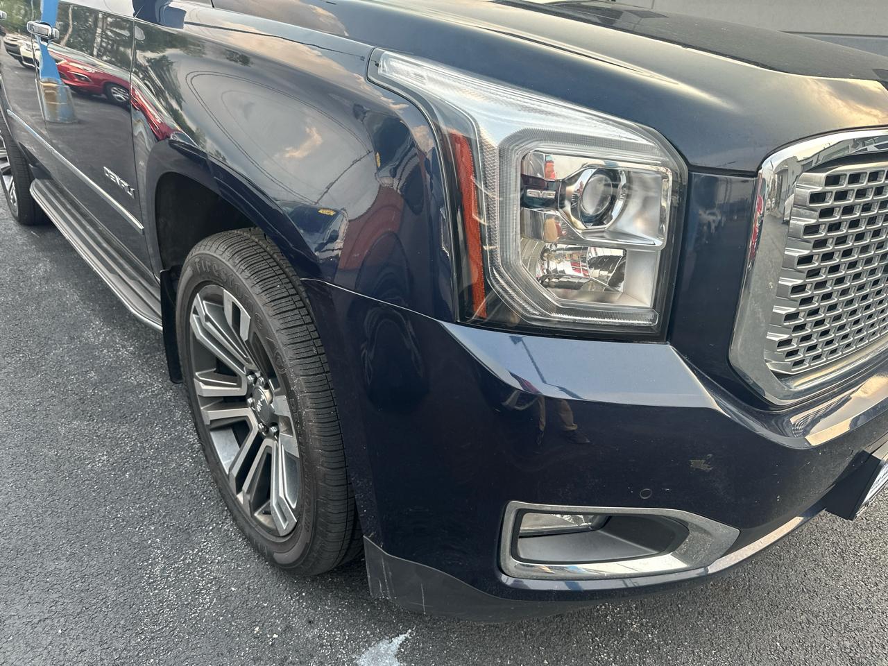 GMC Yukon XL 4WD 4dr Denali 2017
