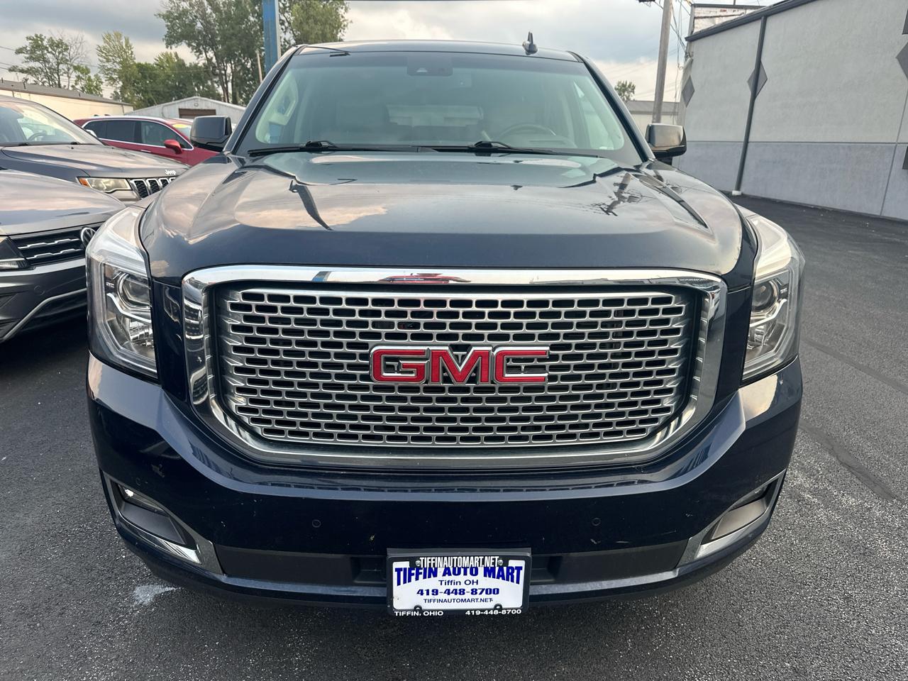 GMC Yukon XL 4WD 4dr Denali 2017