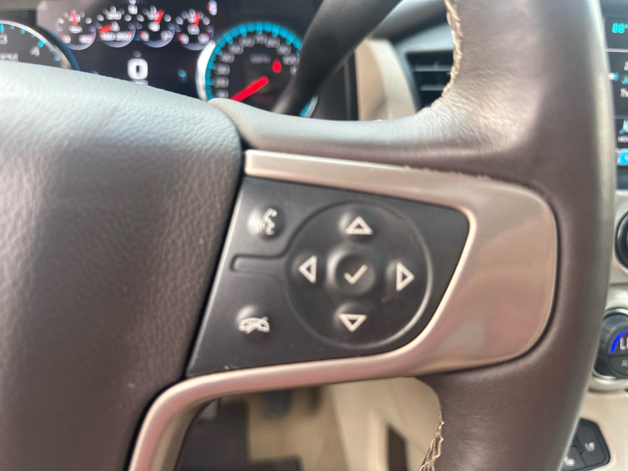 GMC Yukon XL 4WD 4dr Denali 2017